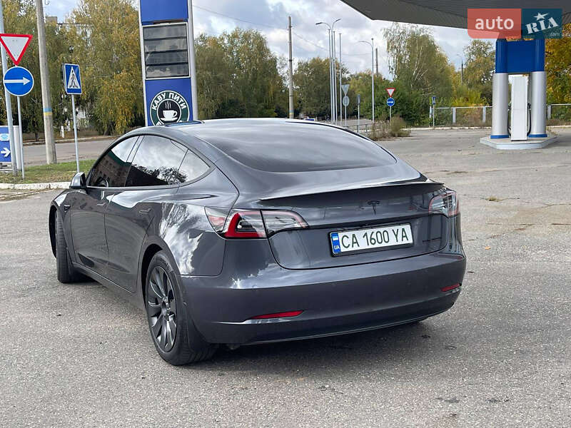 Седан Tesla Model 3 2018 в Золотоноше