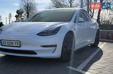 Седан Tesla Model 3 2023 в Виннице