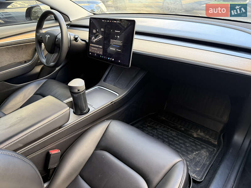 Седан Tesla Model 3 2021 в Киеве фото 4 Седан Tesla Model 3 2021 в Киеве