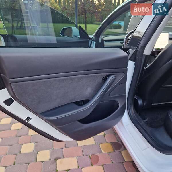 Седан Tesla Model 3 2019 в Черкассах фото 12 Седан Tesla Model 3 2019 в Черкассах