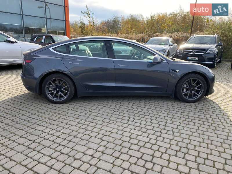 Седан Tesla Model 3 2019 в Львове фото 8 Седан Tesla Model 3 2019 в Львове