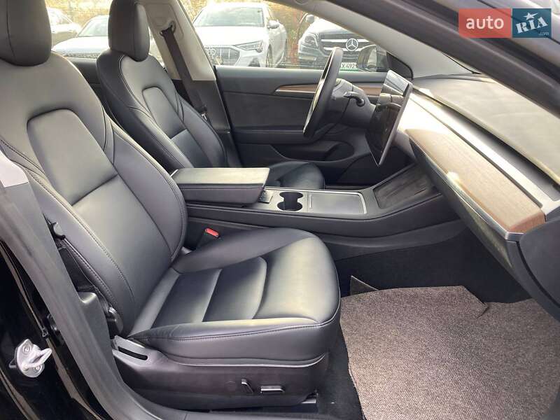 Седан Tesla Model 3 2022 в Львові фото 16 Седан Tesla Model 3 2022 в Львові