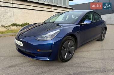 Седан Tesla Model 3 2023 в Києві