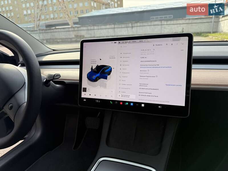 Седан Tesla Model 3 2023 в Киеве