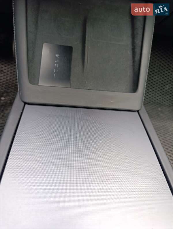 Седан Tesla Model 3 2024 в Хмельницькому фото 16 Седан Tesla Model 3 2024 в Хмельницькому