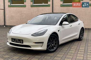 Седан Tesla Model 3 2021 в Стрые