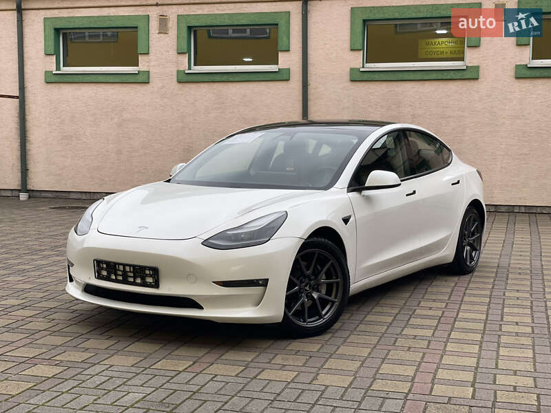 Седан Tesla Model 3 2021 в Стрию фото 3 Седан Tesla Model 3 2021 в Стрию