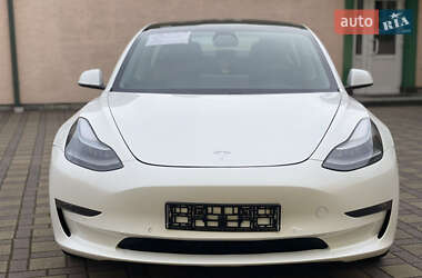 Седан Tesla Model 3 2021 в Стрые