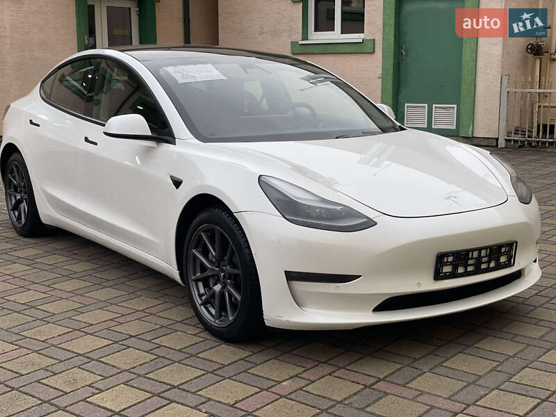 Седан Tesla Model 3 2021 в Стрию фото 25 Седан Tesla Model 3 2021 в Стрию