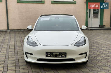 Седан Tesla Model 3 2021 в Стрые