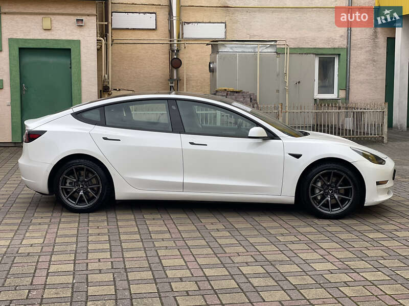 Седан Tesla Model 3 2021 в Стрию фото 32 Седан Tesla Model 3 2021 в Стрию