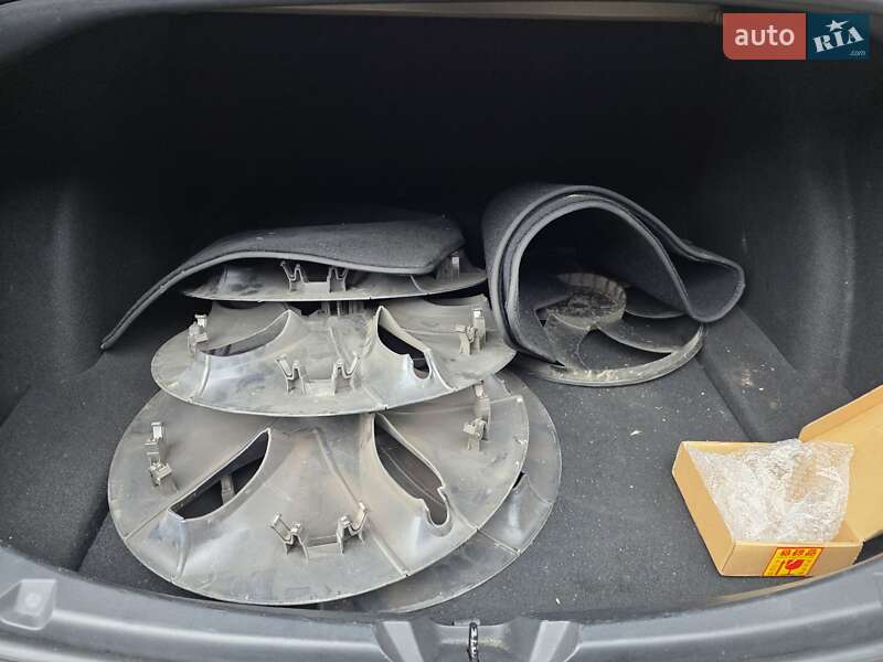 Седан Tesla Model 3 2018 в Львове фото 7 Седан Tesla Model 3 2018 в Львове