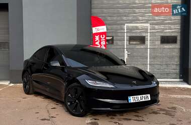 Седан Tesla Model 3 2024 в Києві