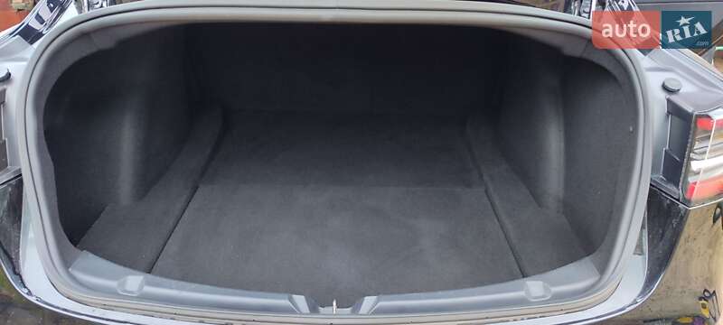 Седан Tesla Model 3 2018 в Ковеле