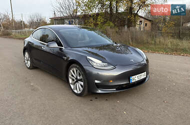 Седан Tesla Model 3 2018 в Житомире