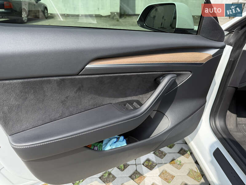 Седан Tesla Model 3 2021 в Хмельницькому фото 9 Седан Tesla Model 3 2021 в Хмельницькому
