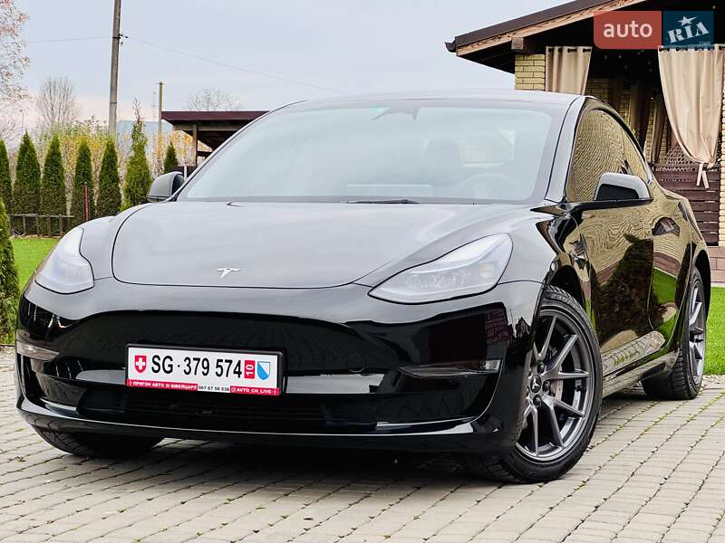 Седан Tesla Model 3 2022 в Стрые фото 5 Седан Tesla Model 3 2022 в Стрые