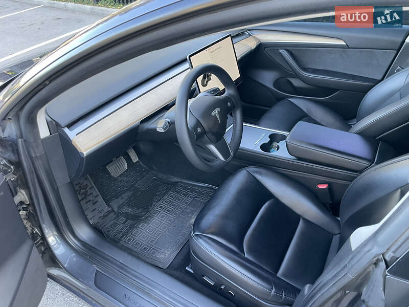 Седан Tesla Model 3 2021 в Киеве фото 17 Седан Tesla Model 3 2021 в Киеве