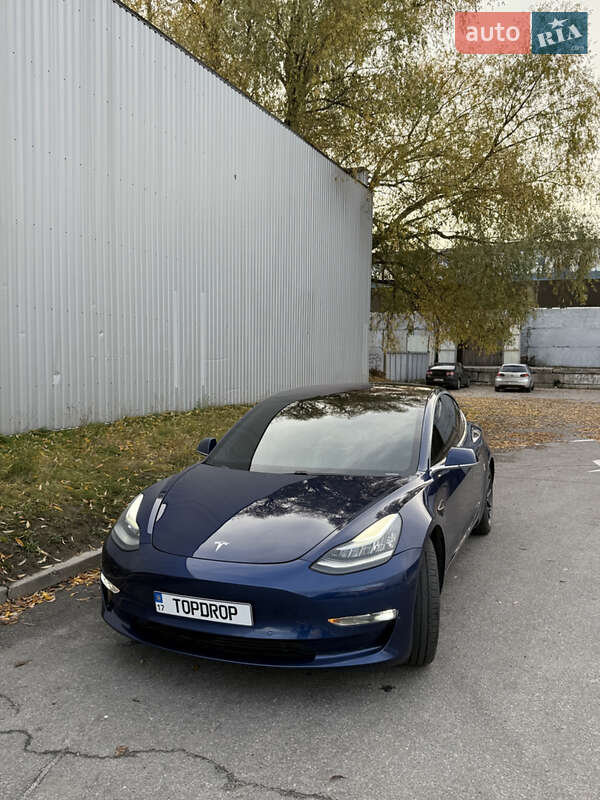 Седан Tesla Model 3 2018 в Полтаві