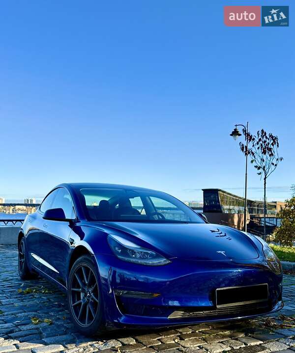 Седан Tesla Model 3 2023 в Киеве фото 7 Седан Tesla Model 3 2023 в Киеве