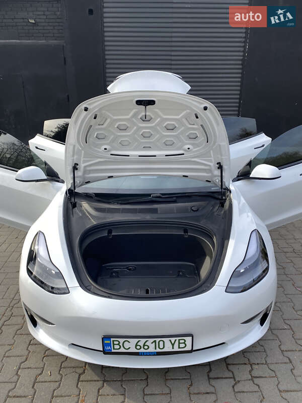 Седан Tesla Model 3 2020 в Львове фото 16 Седан Tesla Model 3 2020 в Львове