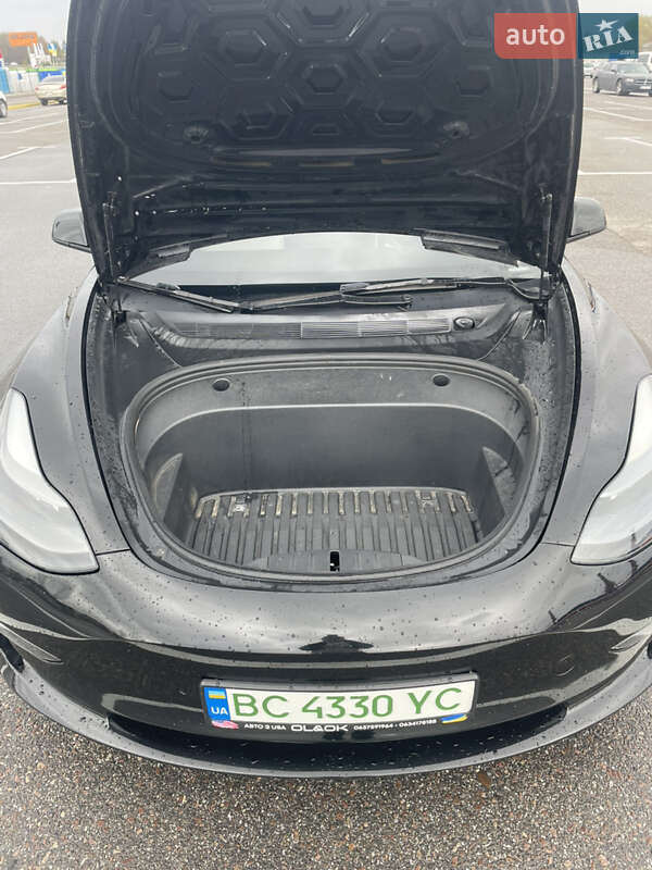 Седан Tesla Model 3 2023 в Львове фото 8 Седан Tesla Model 3 2023 в Львове