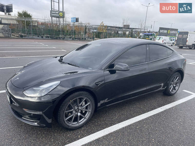 Седан Tesla Model 3 2023 в Львове фото 27 Седан Tesla Model 3 2023 в Львове