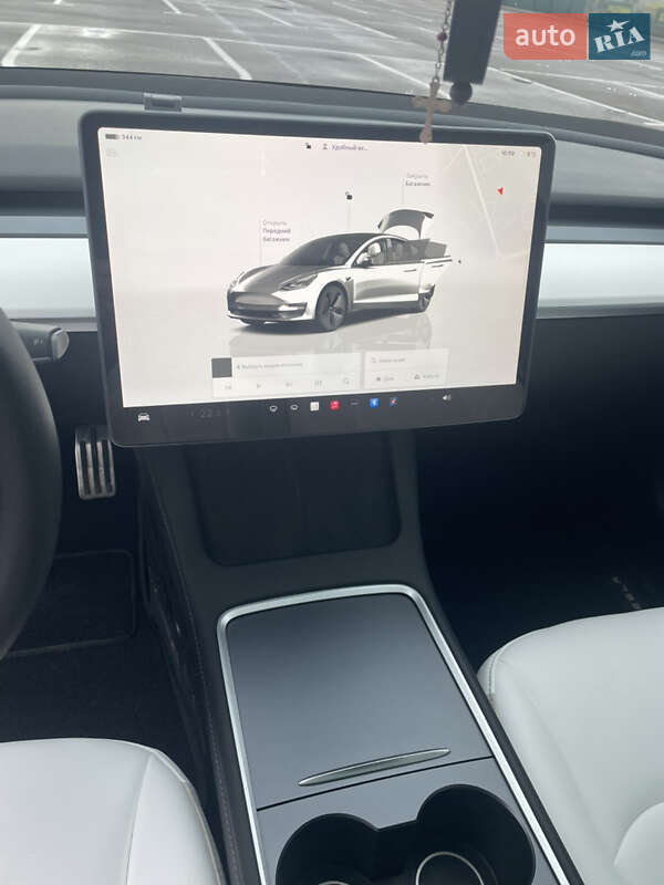 Седан Tesla Model 3 2023 в Львове фото 42 Седан Tesla Model 3 2023 в Львове