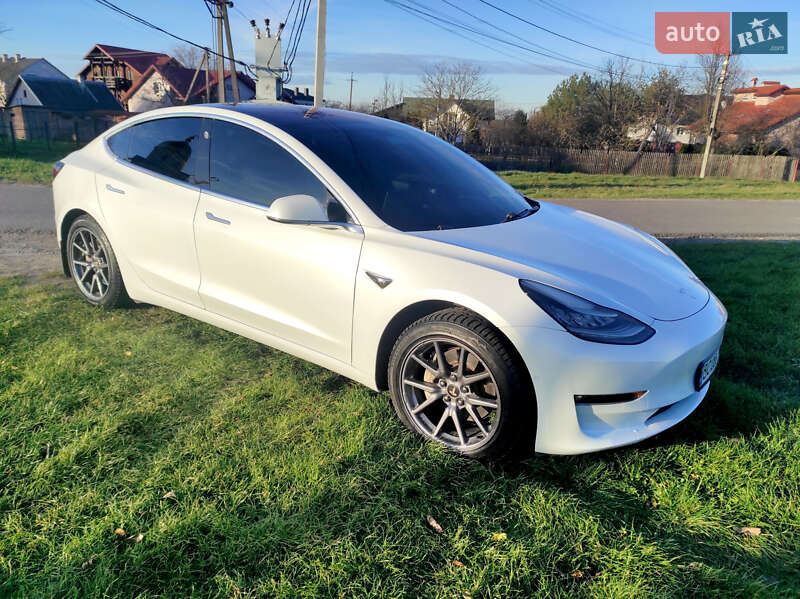 Седан Tesla Model 3 2018 в Львове фото 2 Седан Tesla Model 3 2018 в Львове