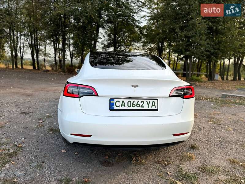Седан Tesla Model 3 2022 в Черкасах фото 3 Седан Tesla Model 3 2022 в Черкасах