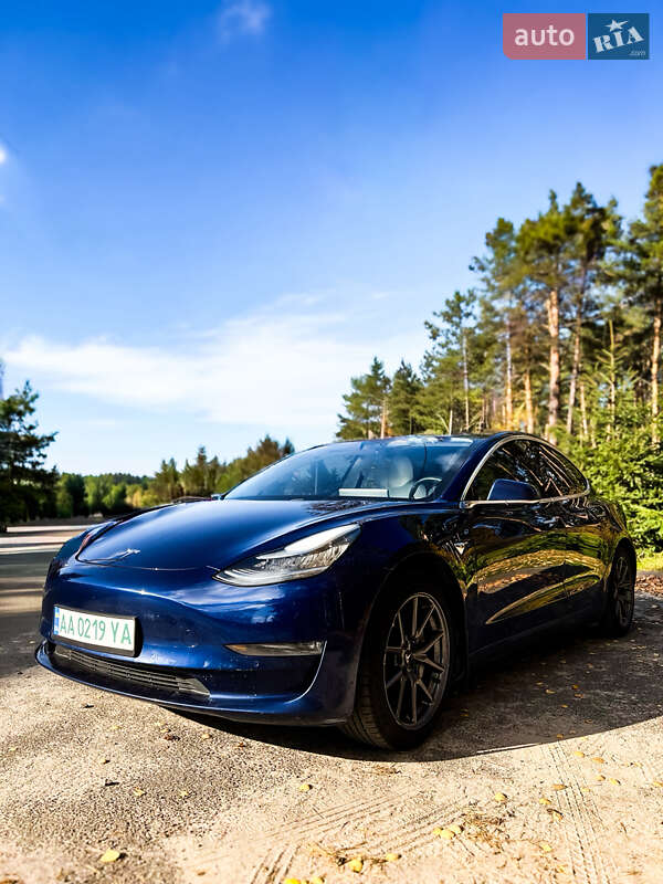 Седан Tesla Model 3 2019 в Києві фото 4 Седан Tesla Model 3 2019 в Києві