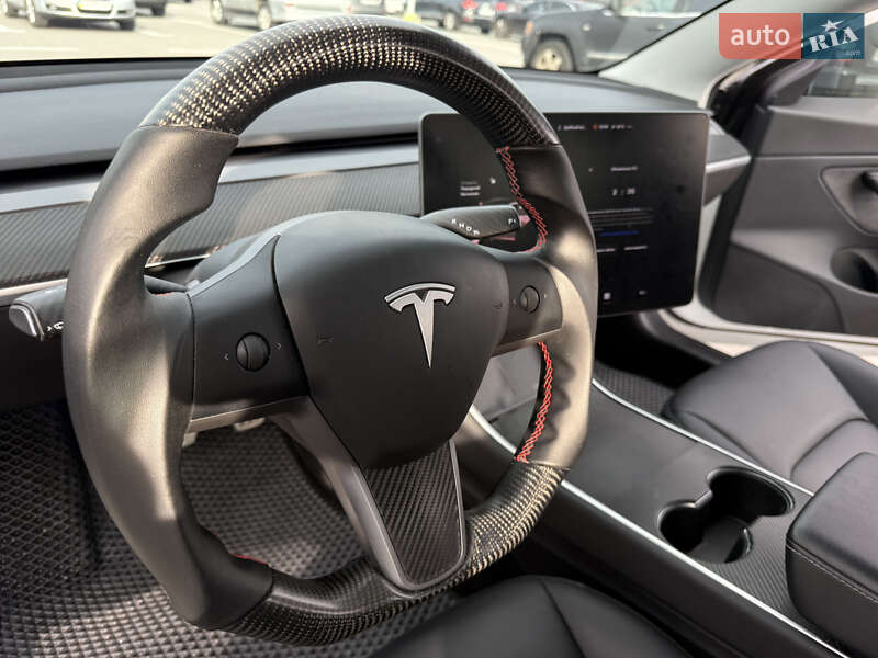Седан Tesla Model 3 2020 в Киеве фото 10 Седан Tesla Model 3 2020 в Киеве