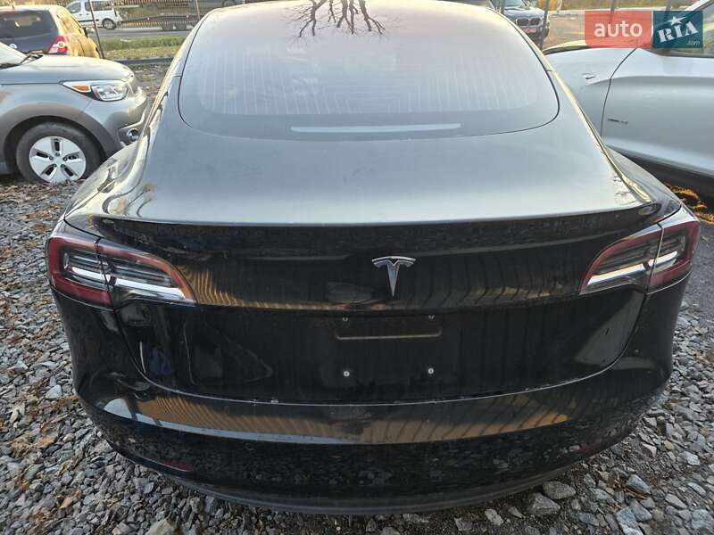 Седан Tesla Model 3 2018 в Львове фото 15 Седан Tesla Model 3 2018 в Львове