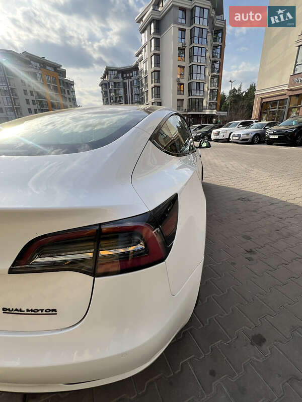 Седан Tesla Model 3 2019 в Буче фото 4 Седан Tesla Model 3 2019 в Буче