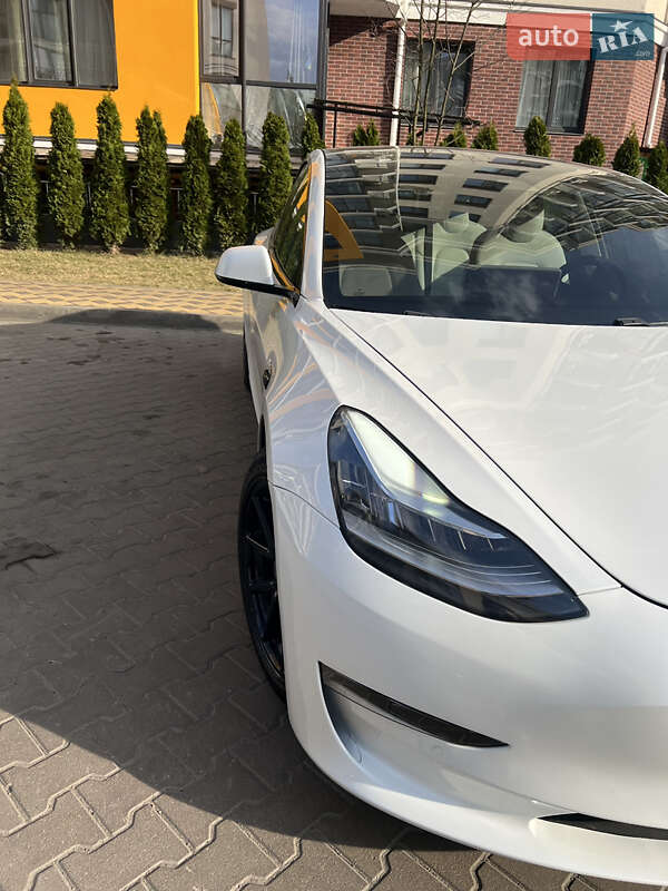 Седан Tesla Model 3 2019 в Буче фото 8 Седан Tesla Model 3 2019 в Буче
