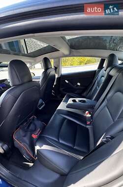 Седан Tesla Model 3 2022 в Запорожье