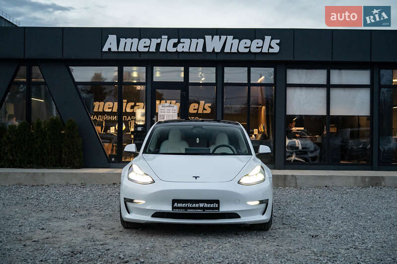 Седан Tesla Model 3 2023 в Чернівцях фото 2 Седан Tesla Model 3 2023 в Чернівцях