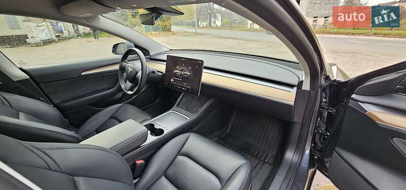 Седан Tesla Model 3 2023 в Львове фото 43 Седан Tesla Model 3 2023 в Львове