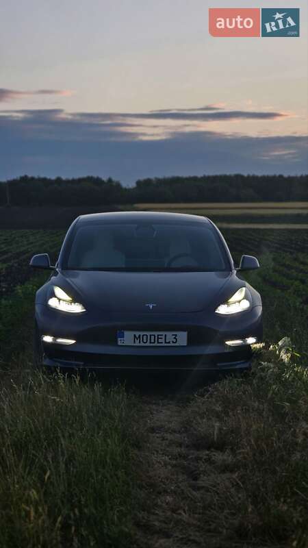 Седан Tesla Model 3 2021 в Кропивницькому фото 37 Седан Tesla Model 3 2021 в Кропивницькому