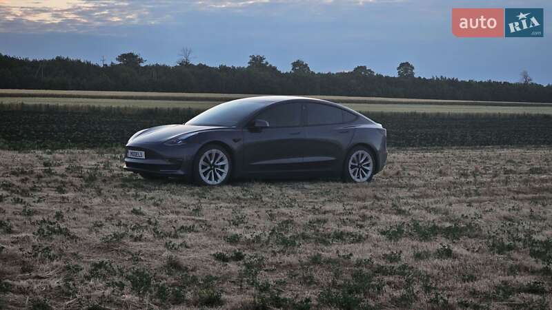 Седан Tesla Model 3 2021 в Кропивницькому фото 42 Седан Tesla Model 3 2021 в Кропивницькому