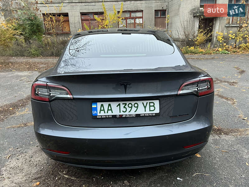 Седан Tesla Model 3 2018 в Харькове