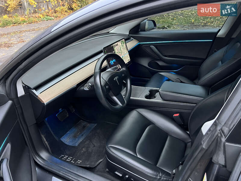 Седан Tesla Model 3 2018 в Харькове