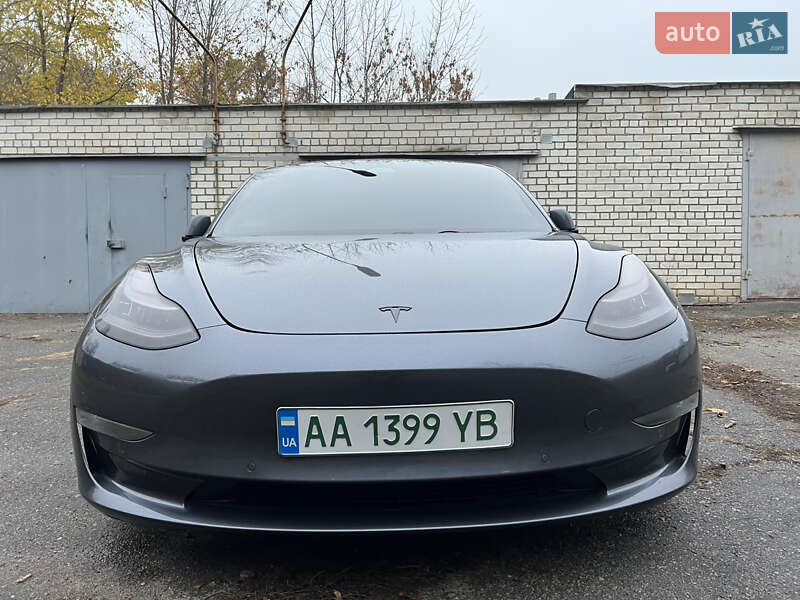 Седан Tesla Model 3 2018 в Харькове