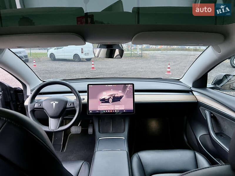 Седан Tesla Model 3 2022 в Киеве фото 24 Седан Tesla Model 3 2022 в Киеве