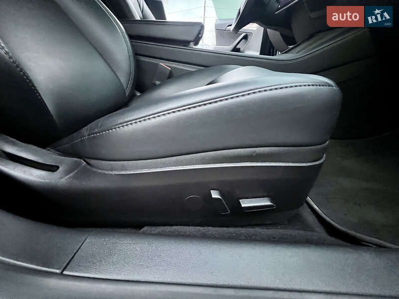 Седан Tesla Model 3 2022 в Киеве фото 31 Седан Tesla Model 3 2022 в Киеве