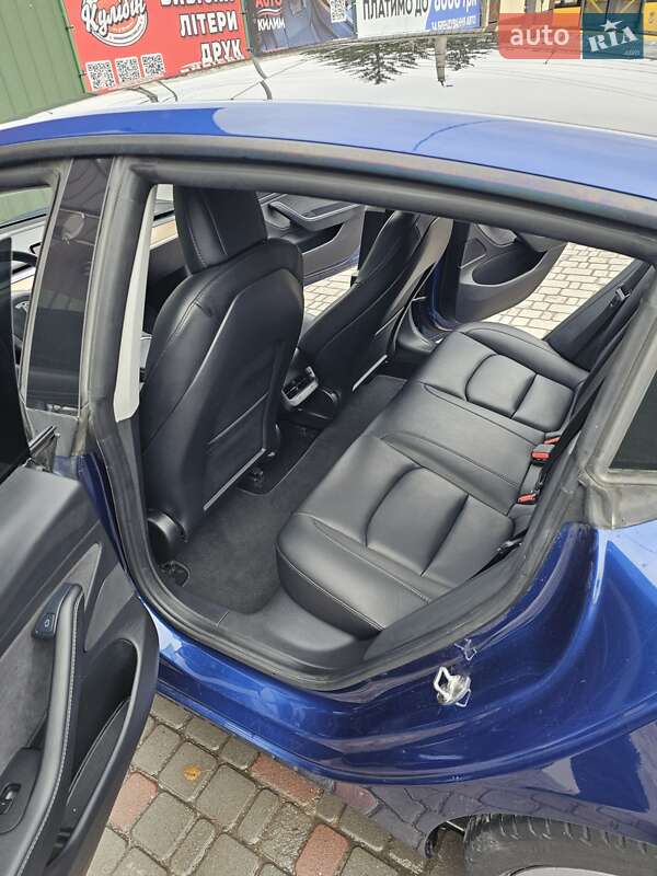 Седан Tesla Model 3 2020 в Хмельницькому фото 12 Седан Tesla Model 3 2020 в Хмельницькому