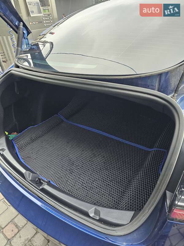 Седан Tesla Model 3 2020 в Хмельницькому фото 21 Седан Tesla Model 3 2020 в Хмельницькому