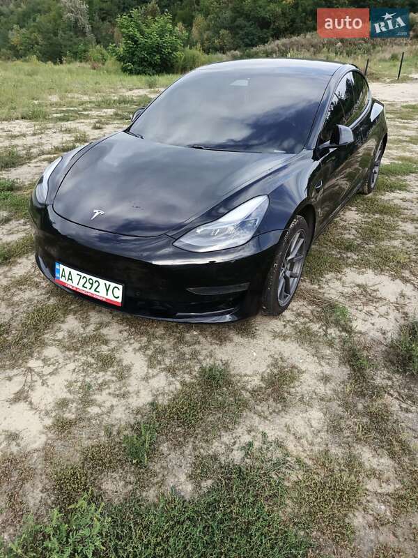 Седан Tesla Model 3 2021 в Борисполі