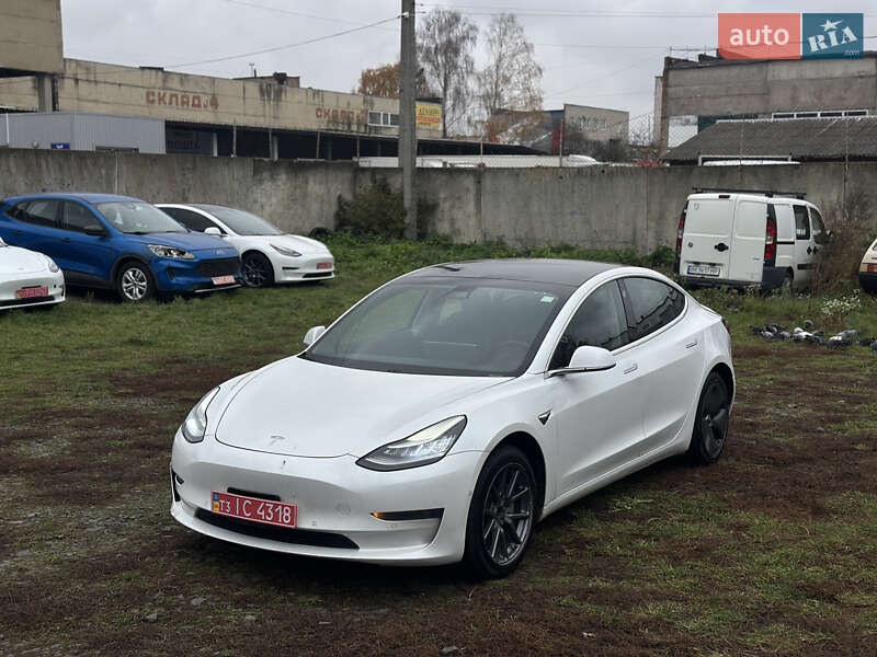 Седан Tesla Model 3 2019 в Рівному фото 15 Седан Tesla Model 3 2019 в Рівному