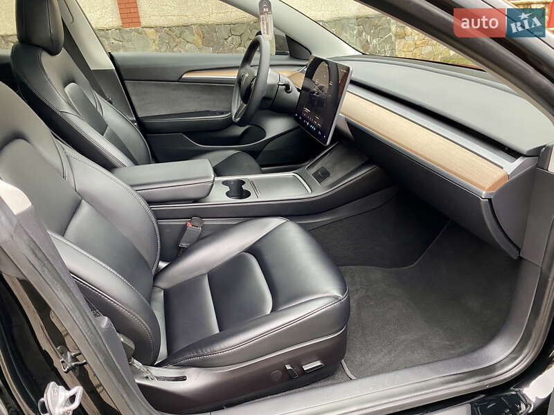 Седан Tesla Model 3 2022 в Хмельницком фото 43 Седан Tesla Model 3 2022 в Хмельницком